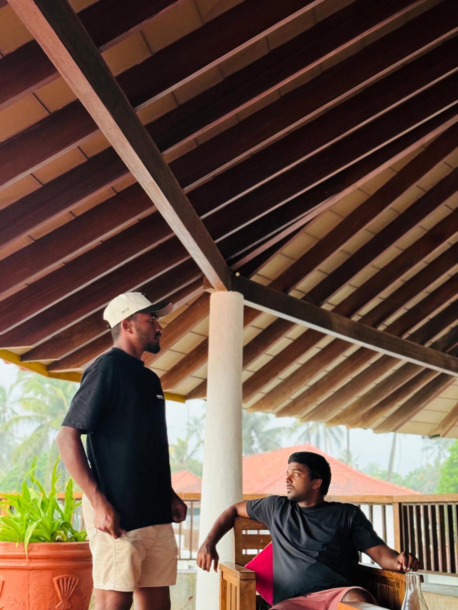 Turtle Beach House Batigama Dış mekan fotoğraf